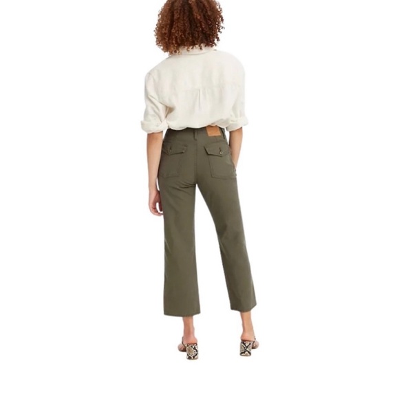 Levi’s Ribcage Straight Utility Pants - Picture 2 of 5